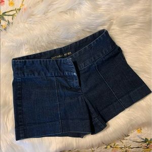 Denim shorts with gold double buttons